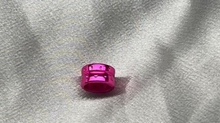 ピンク