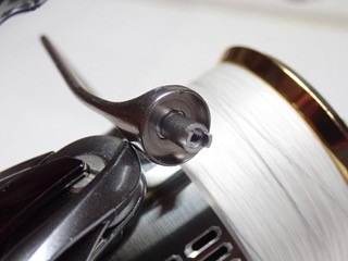 ③0.5mmシムを1枚セットする