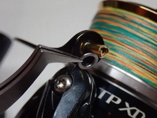 ③0.5mmシムを1枚セットする