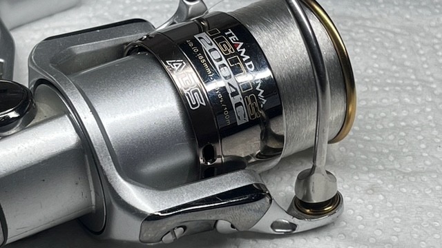 スプールをセットしてドラグ音を確認